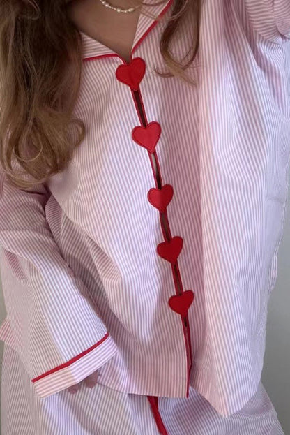 Dames tweedelige pyjama set met hartjes knoopjes