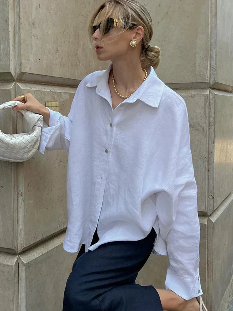 Damesblouse met knoopsluiting en lange mouwen