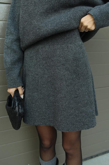 Dames tweedelige set met trui en rok