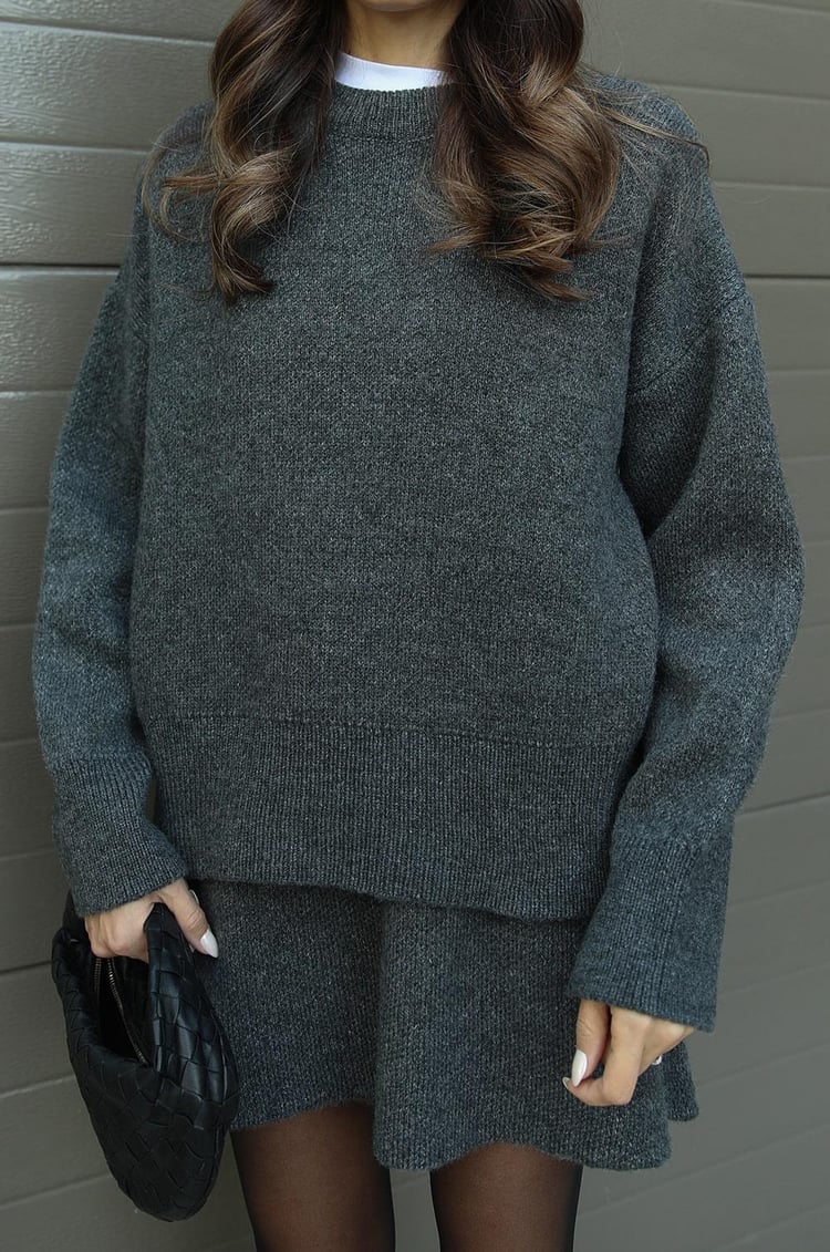 Dames tweedelige set met trui en rok