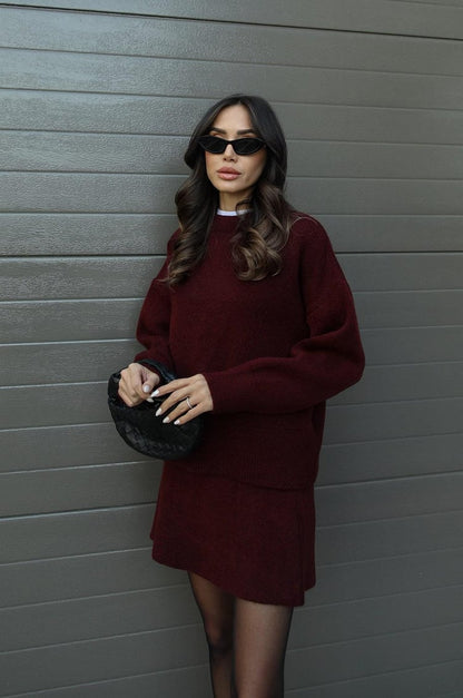 Dames tweedelige set met trui en rok