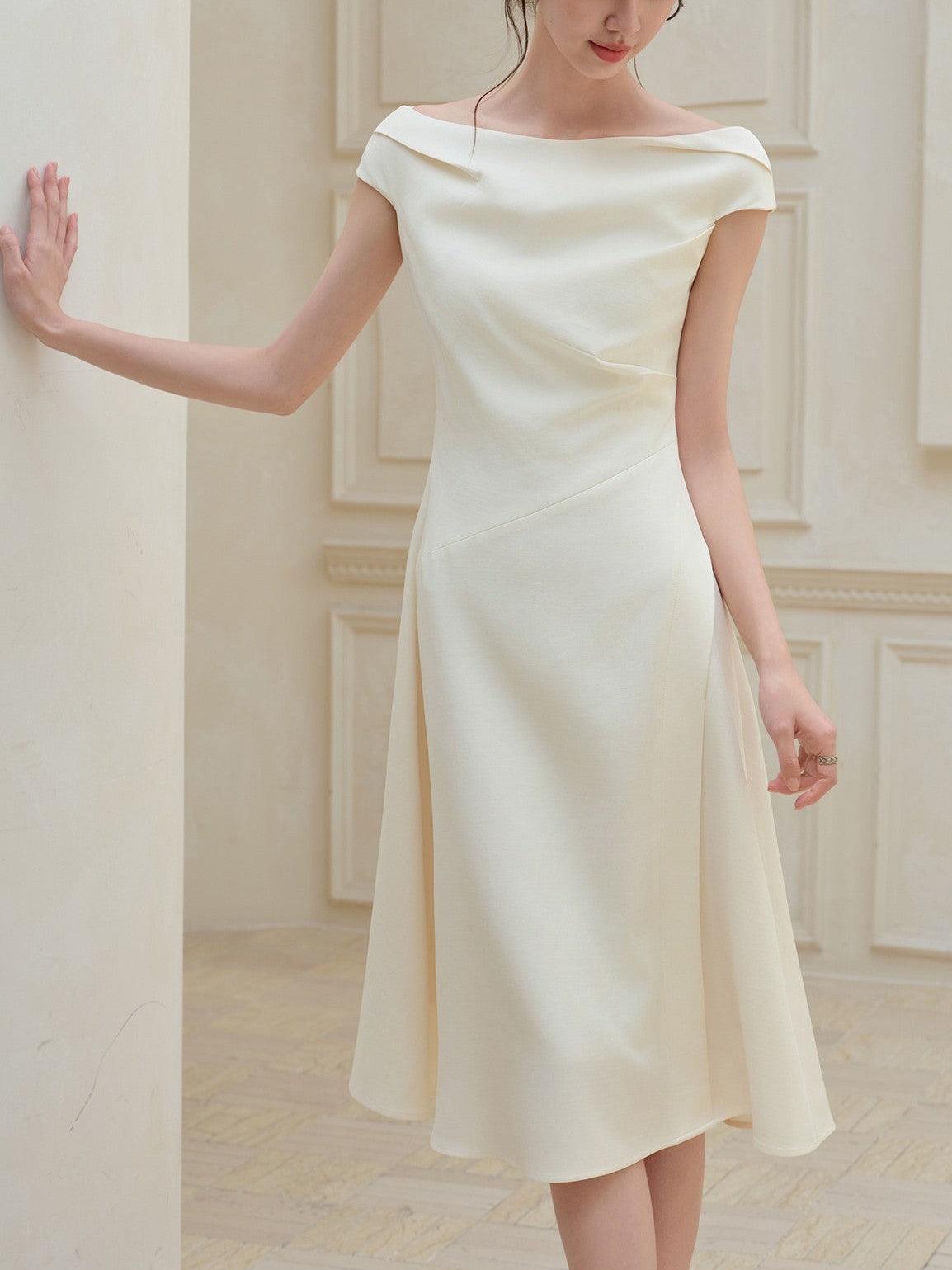Elegant Fitted Dress