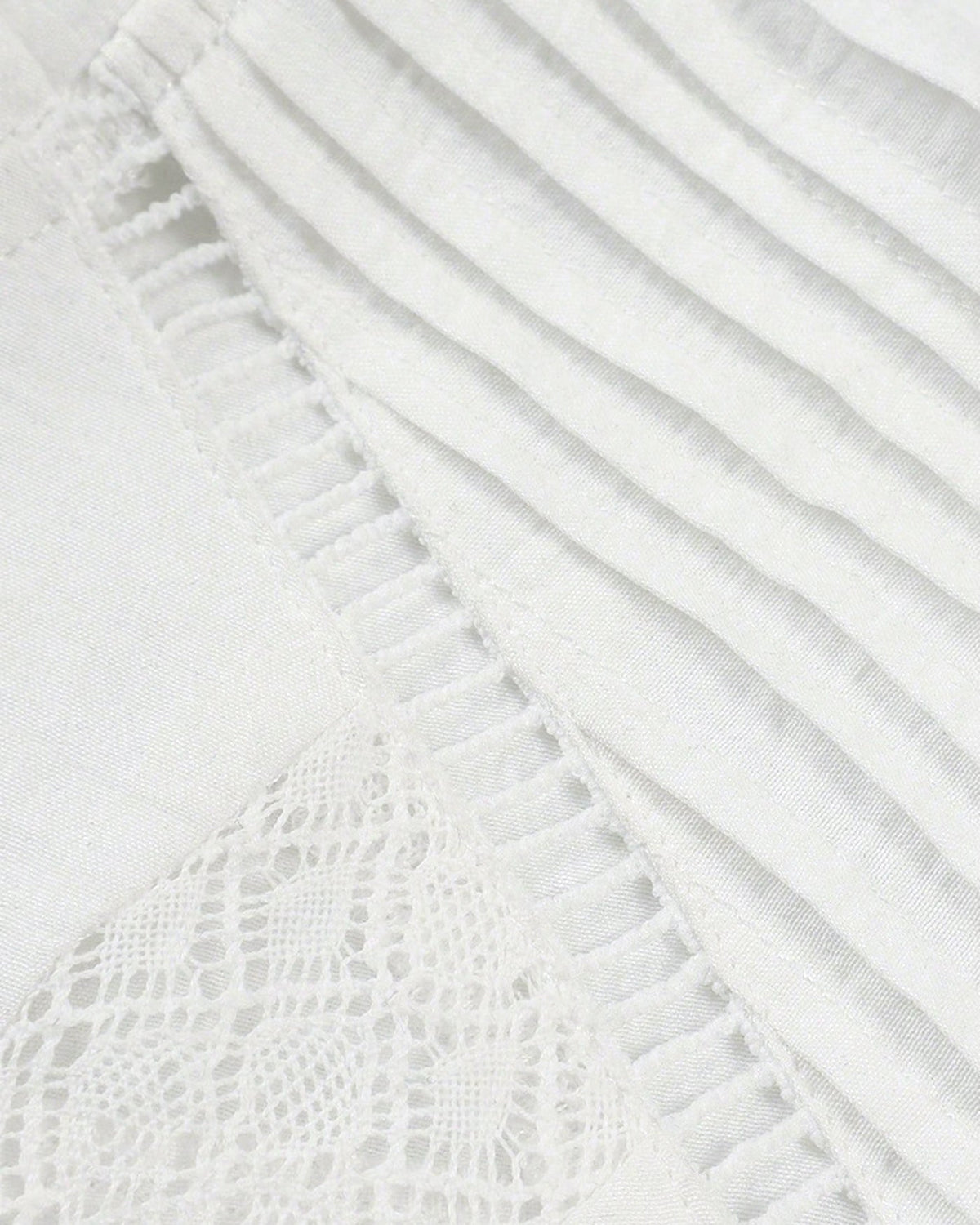 Casual Ruffle Blouse with Wavy Texture - product photo 4