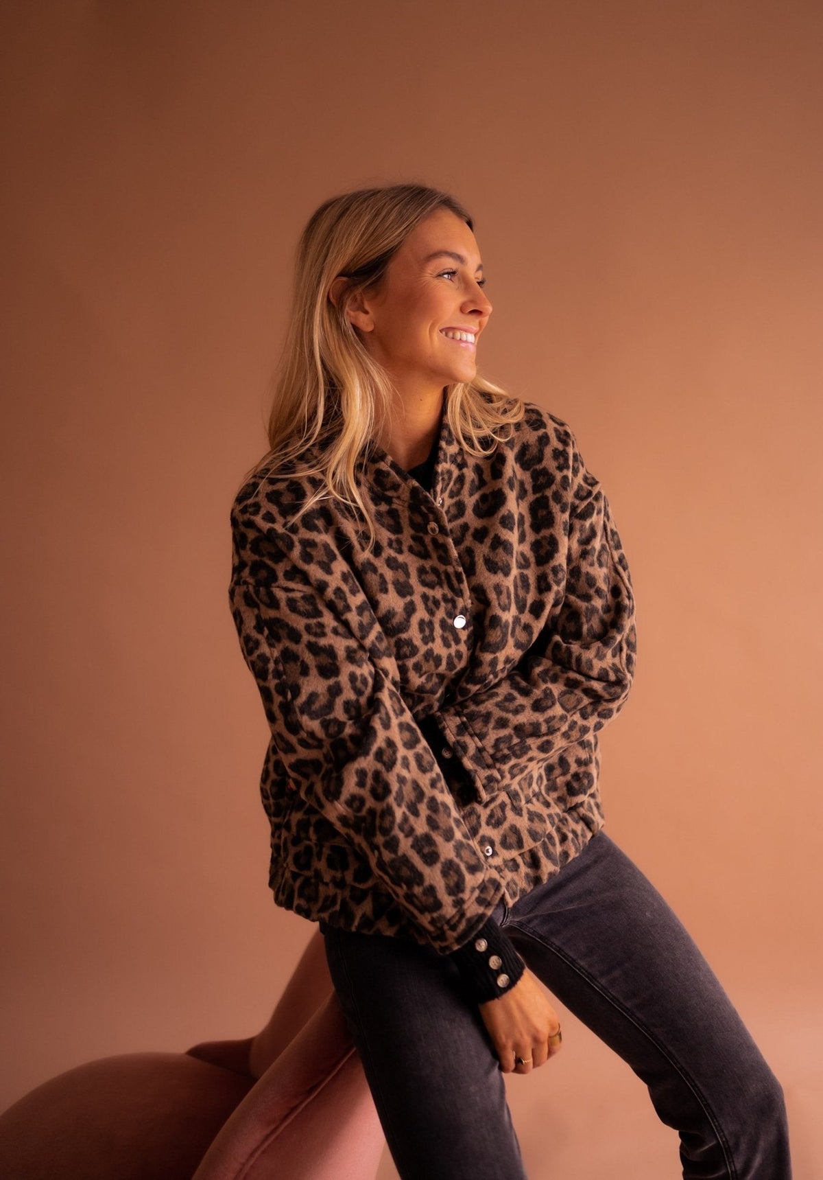 Leopard Print Bomber Jacket with Comfortable Fit - product photo 7