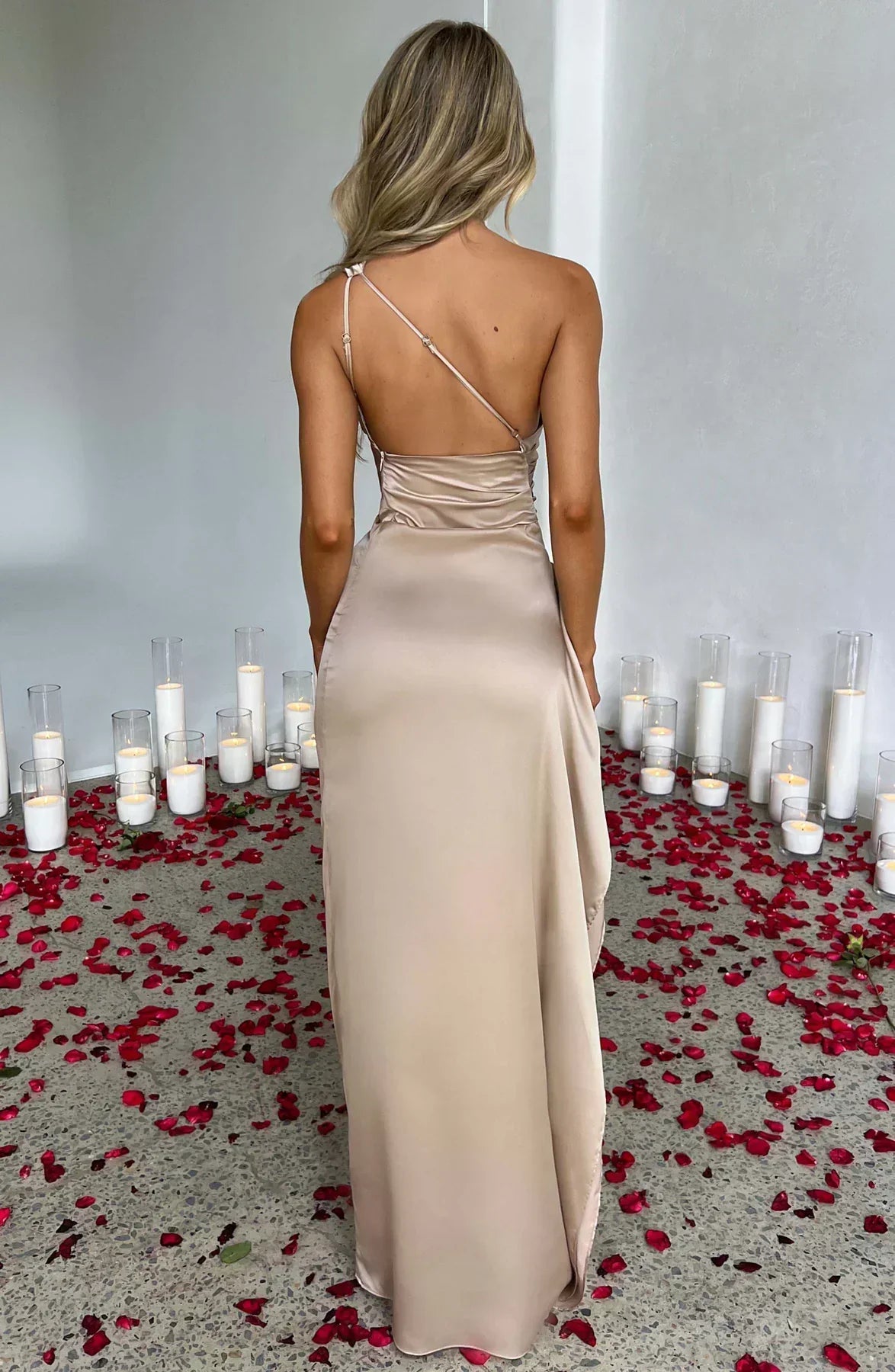 Satin Maxi Evening Dress with One-Shoulder and High Split - product photo 2