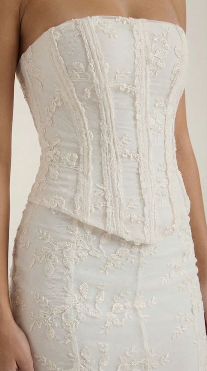 Strapless Corset-Style Lace Maxi Dress with Mermaid Silhouette - product photo 4